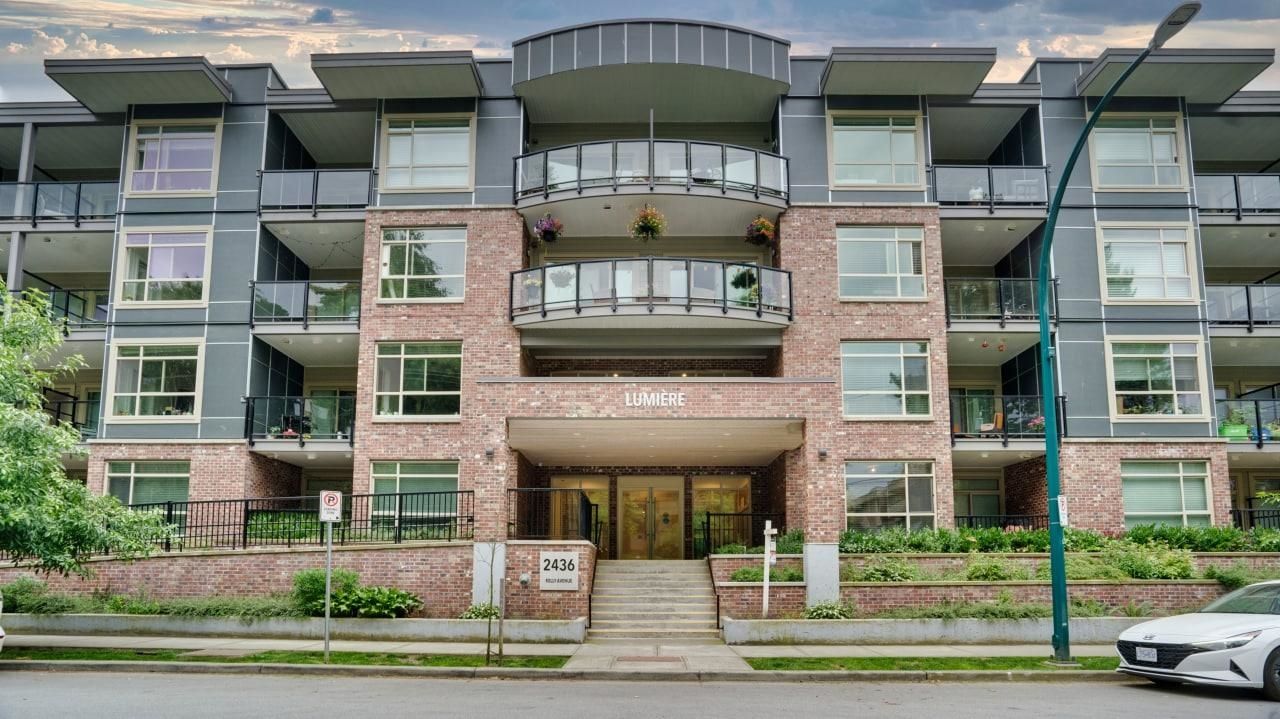 Main Photo: 302 2436 KELLY Avenue in Port Coquitlam: Central Pt Coquitlam Condo for sale : MLS®# R2705751