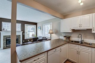 Photo 4: 108 Everstone Place SW in Calgary: Evergreen Row/Townhouse for sale : MLS®# A1199481