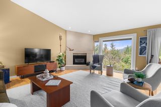 Photo 4: 5625 EAGLE Court in North Vancouver: Grouse Woods 1/2 Duplex for sale in "EAGLE NEST" : MLS®# R2857733