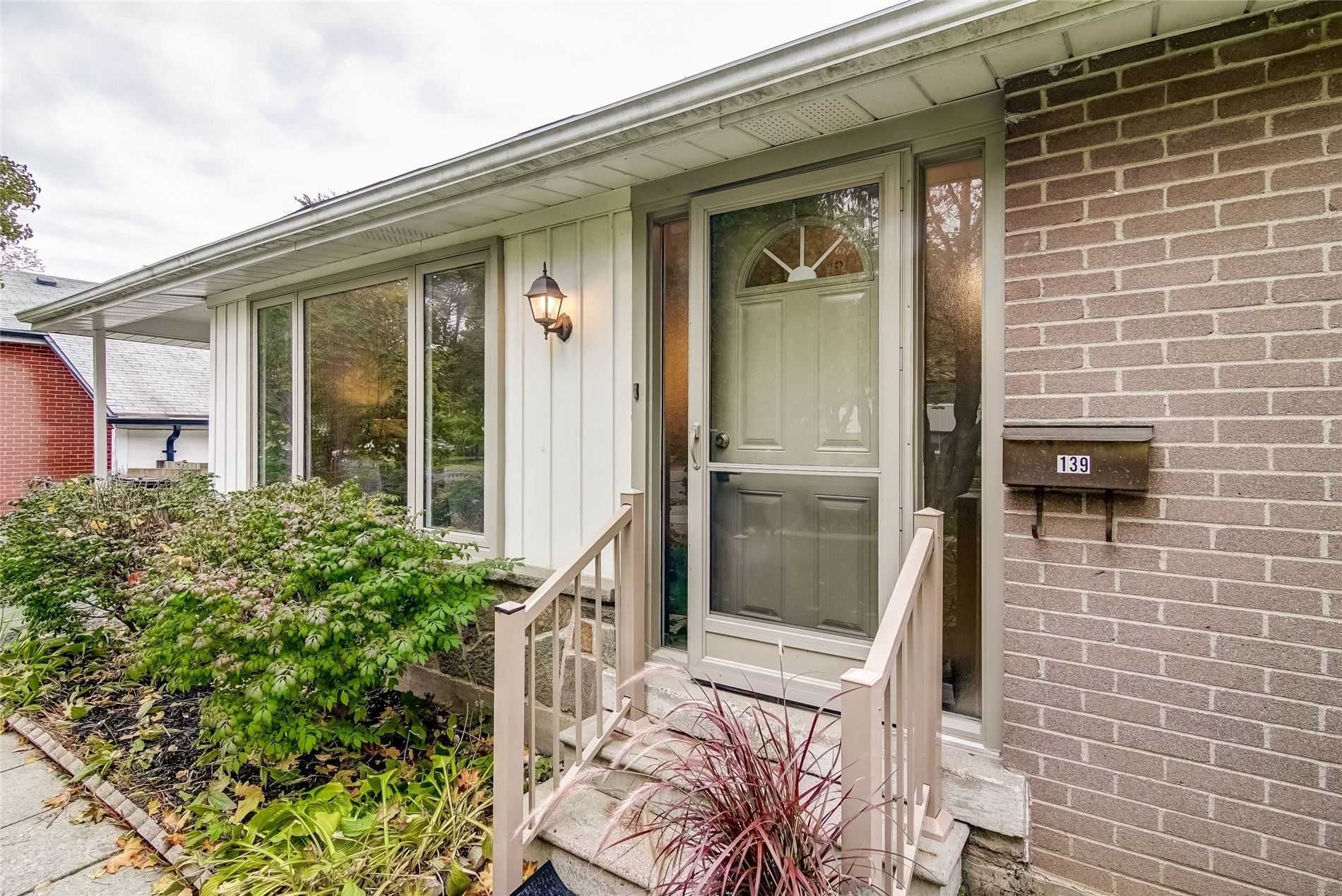 Main Photo: 139 Catalina Dr in Toronto: Guildwood Freehold for sale (Toronto E08)  : MLS®# E5801351