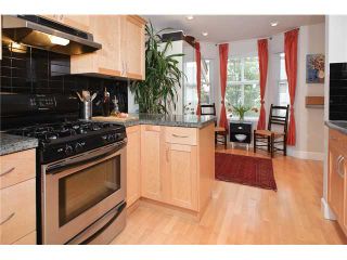 Photo 3: 1575 COTTON Drive in Vancouver: Grandview VE Townhouse for sale in "COTTON LANE" (Vancouver East)  : MLS®# V823946