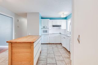 Photo 10: 8327 Addison Drive SE in Calgary: Acadia Detached for sale : MLS®# A1190332