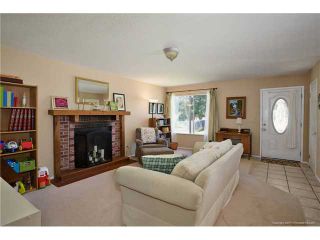 Photo 3: SPRING VALLEY House for sale : 3 bedrooms : 1015 MARIA