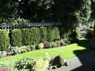 Photo 15: 6 15099 28TH Avenue in Surrey: Elgin Chantrell Townhouse for sale in "Gardens at Semiahmoo" (South Surrey White Rock)  : MLS®# F1026125
