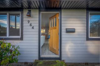 Photo 2: 964 Hunter St in Nanaimo: Na Central Nanaimo House for sale : MLS®# 891259