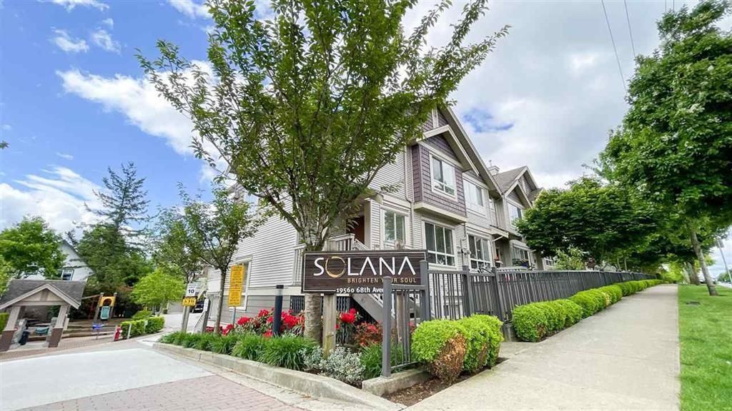Main Photo: 18 19560 68 Avenue in Surrey: Clayton Townhouse for sale in "Solana" (Cloverdale)  : MLS®# R2670454