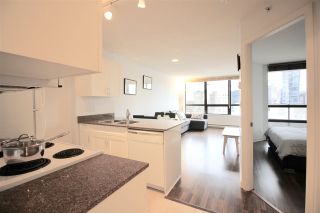 Photo 6: 1916 938 SMITHE Street in Vancouver: Downtown VW Condo for sale in "ELECTRIC AVENUE" (Vancouver West)  : MLS®# R2321492