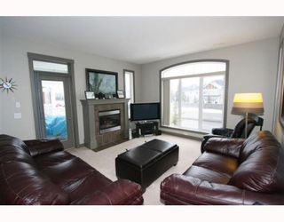 Photo 7: 502 8000 WENTWORTH Drive SW in CALGARY: West Springs Stacked Townhouse for sale (Calgary)  : MLS®# C3408202