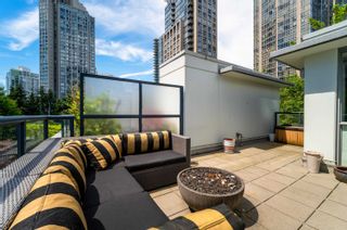 Photo 2: 968 BEATTY Street in Vancouver: Yaletown Townhouse for sale in "THE MAX" (Vancouver West)  : MLS®# R2706676