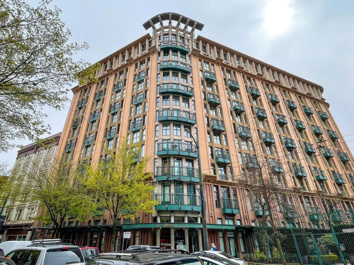 Main Photo: 218 22 E CORDOVA Street in Vancouver: Downtown VE Condo for sale in "The Van Horne" (Vancouver East)  : MLS®# R2679483