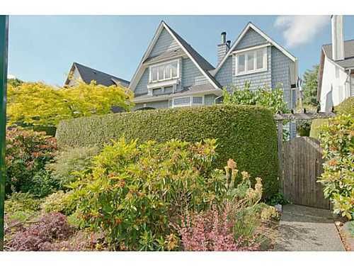 FEATURED LISTING: 2567 5TH Ave W Vancouver West