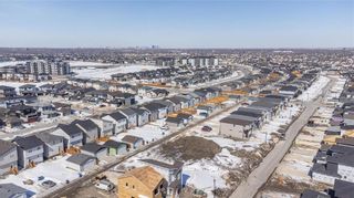Photo 44: 105 Twintree Way in Winnipeg: Bonavista Residential for sale (2J)  : MLS®# 202307965