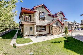 Photo 1: 102 15 Everridge Square SW in Calgary: Evergreen Row/Townhouse for sale : MLS®# A2134080