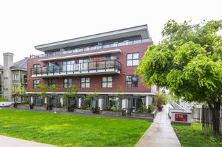 Main Photo: 304 218 CARNARVON Street in New Westminster: Downtown NW Townhouse for sale in "IRVINE LIVING" : MLS®# R2876616