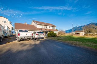 Photo 2: 49915 PRAIRIE CENTRAL Road in Chilliwack: East Chilliwack House for sale : MLS®# R2720539
