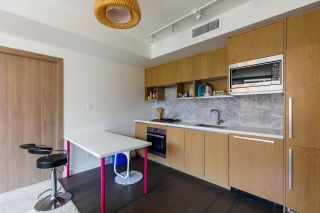 Photo 7: 1812 68 SMITHE Street in Vancouver: Downtown VW Condo for sale in "One Pacific" (Vancouver West)  : MLS®# R2309469