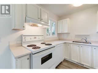 Photo 10: 645 Rutland Road Unit# 2 in Kelowna: House for sale : MLS®# 10311654