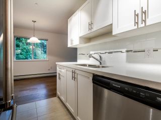 Photo 16: 208 357 E 2ND Street in North Vancouver: Lower Lonsdale Condo for sale in "Hendricks" : MLS®# R2470726