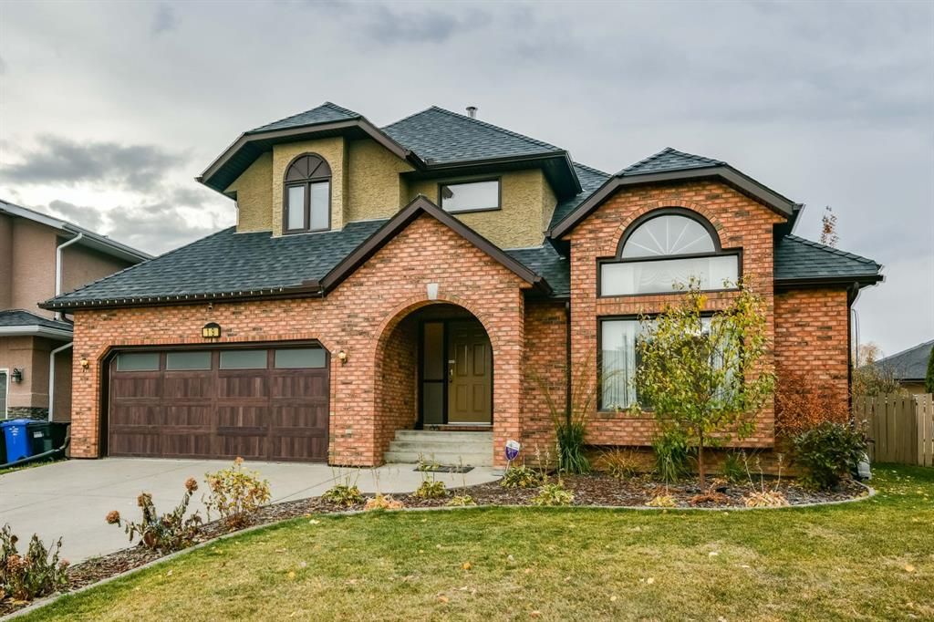 Main Photo: 19 Edgebrook Close NW in Calgary: Edgemont Detached for sale : MLS®# A1156116