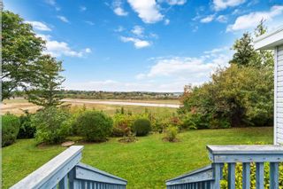 Photo 5: 5 Lakeview Drive in Windsor: Hants County Residential for sale (Annapolis Valley)  : MLS®# 202223868