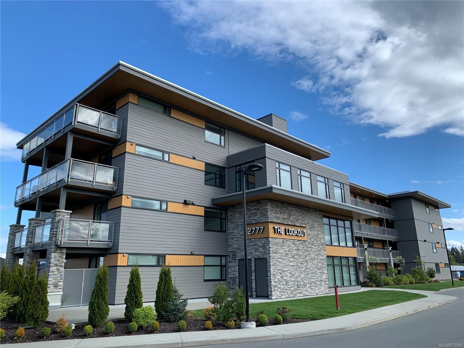 Main Photo: 305 2777 North Beach Dr in Campbell River: CR Campbell River North Condo for sale : MLS®# 873980