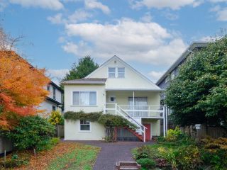 Photo 34: 134 W 40TH Avenue in Vancouver: Cambie House for sale in "QUEEN ELIZABETH PARK/CAMBIE" (Vancouver West)  : MLS®# R2832960