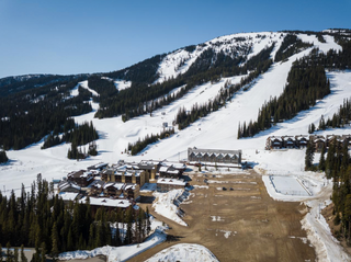 Photo 1: Ski Resort Motel for sale, 10 rooms, Southern BC: Business with Property for sale : MLS®# 188545