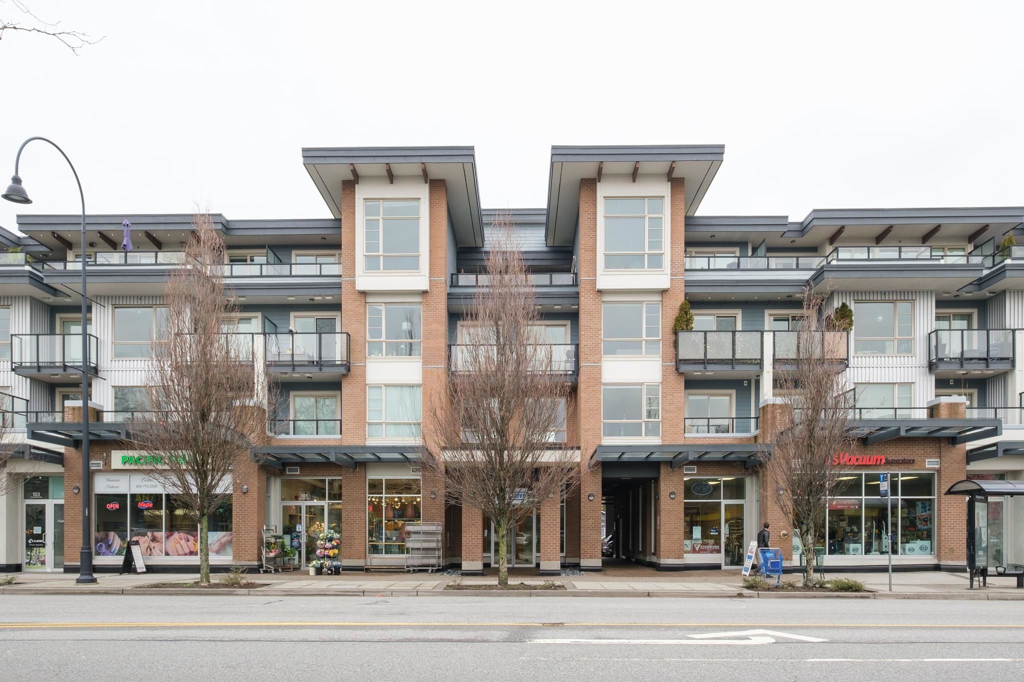 Main Photo: 304 1330 MARINE Drive in North Vancouver: Pemberton NV Condo for sale in "The Drive" : MLS®# R2748827