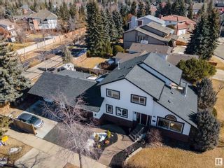 Photo 4: 843 WANYANDI Road in Edmonton: Zone 22 House for sale : MLS®# E4377930