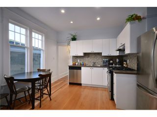 Photo 3: 1306 E 18TH Avenue in Vancouver: Knight House for sale in "Cedar Cottage 5-Plex" (Vancouver East)  : MLS®# V1095673