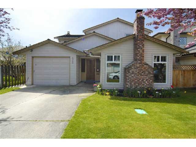 Main Photo: 5260 HOLLYFIELD Avenue in Richmond: Steveston North House for sale in "HOLLYPARK" : MLS®# V886849