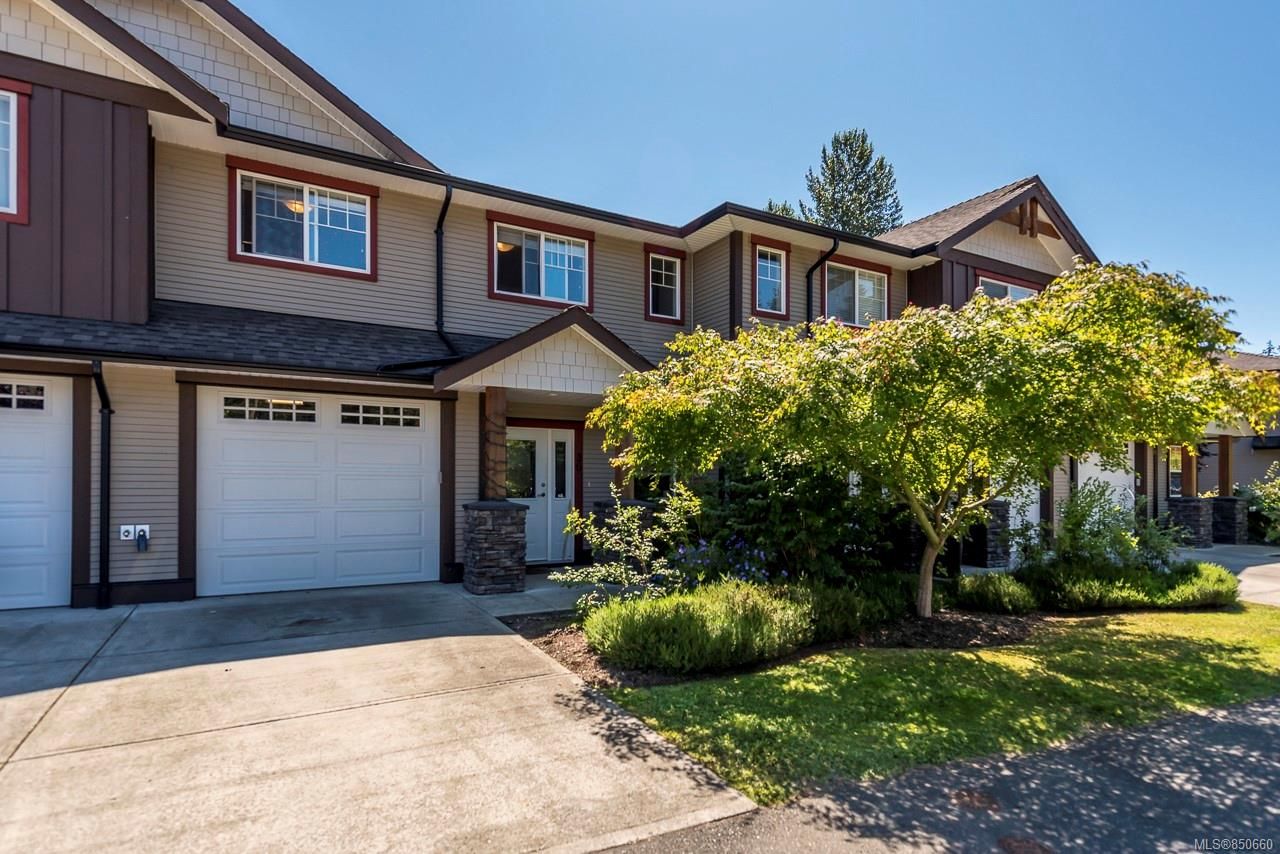 Main Photo: 36 2112 Cumberland Rd in Courtenay: CV Courtenay City Row/Townhouse for sale (Comox Valley)  : MLS®# 850660