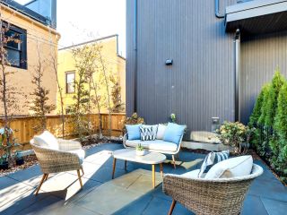 Photo 15: 283 E 18 Avenue in Vancouver: Main Townhouse for sale (Vancouver East)  : MLS®# R2731860