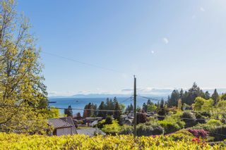 Photo 4: 2667 LAWSON Avenue in West Vancouver: Dundarave House for sale : MLS®# R2880128