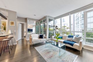 Photo 4: 302 1189 MELVILLE Street in Vancouver: Coal Harbour Condo for sale in "THE MELVILLE" (Vancouver West)  : MLS®# R2611872