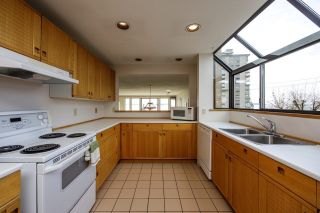 Photo 8: 2379 BELLEVUE Avenue in West Vancouver: Dundarave 1/2 Duplex for sale : MLS®# R2856745