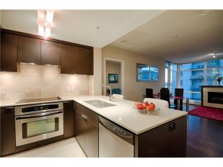 Photo 1: # 1207 158 W 13TH ST in North Vancouver: Central Lonsdale Condo for sale : MLS®# V1086786