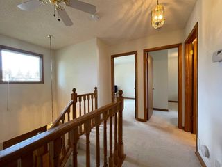 Photo 14: 215 Edgebank Place NW in Calgary: Edgemont Detached for sale : MLS®# A2122450