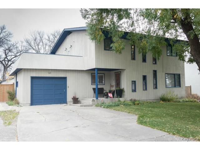 Main Photo: 141 Rossmere Crescent in WINNIPEG: East Kildonan Residential for sale (North East Winnipeg)  : MLS®# 1426019