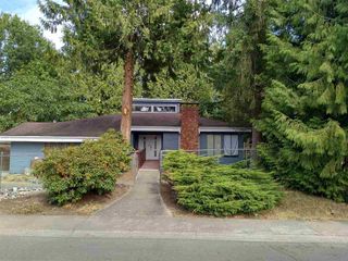Main Photo: 15713 97 Avenue in Surrey: Guildford House for sale (North Surrey)  : MLS®# R2198134
