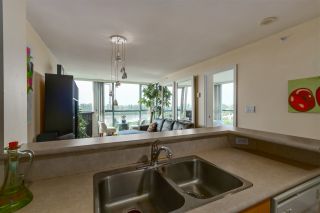 Photo 7: 807 2733 CHANDLERY Place in Vancouver: Fraserview VE Condo for sale in "RIVERDANCE" (Vancouver East)  : MLS®# R2061726