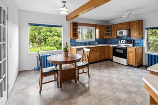 Photo 9: 3751 Cadboro Bay Rd in Saanich: SE Cadboro Bay Single Family Residence for sale (Saanich East)  : MLS®# 963901
