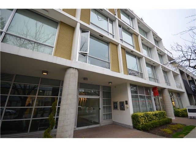 Main Photo: 309 1635 W 3RD Avenue in Vancouver: False Creek Condo for sale (Vancouver West)  : MLS®# V1052972