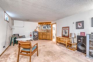 Photo 18: 532 Queensland Place SE in Calgary: Queensland Semi Detached for sale : MLS®# A1187085