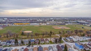 Photo 31: 980 Selkirk Avenue in Winnipeg: Shaughnessy Heights Residential for sale (4B)  : MLS®# 202228671