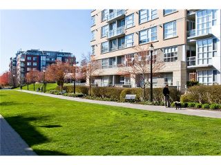 Photo 10: 407 2181 W 12TH Avenue in Vancouver: Kitsilano Condo for sale in "THE CARLINGS" (Vancouver West)  : MLS®# V987441