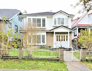 Photo 1: 3315 CHARLES Street in Vancouver: Renfrew VE House for sale (Vancouver East)  : MLS®# R2677167