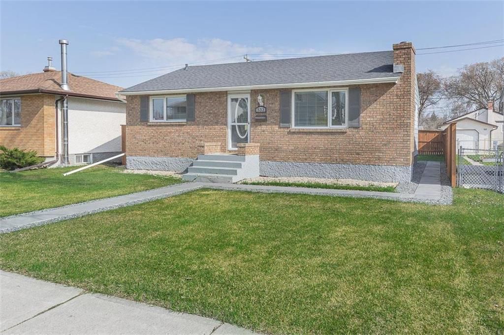 Main Photo: 533 Victoria Avenue in Winnipeg: West Transcona Residential for sale (3L)  : MLS®# 202312468