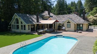 Photo 1: 132 STEVENS Drive in West Vancouver: British Properties House for sale : MLS®# R2783354