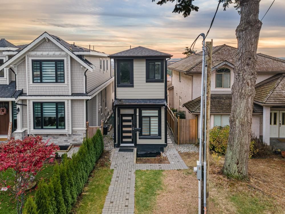 Main Photo: 6038 MCKEE Street in Burnaby: South Slope House for sale (Burnaby South)  : MLS®# R2745631